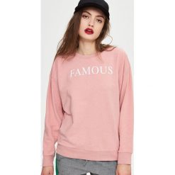 Bluza z napisem - Różowy. Bluzy damskie Sinsay. W wyprzedaży za 19.99 zł.