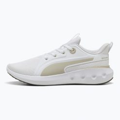 Buty do biegania PUMA Softride Carson. Białe obuwie sportowe damskie Puma, bez wzorów, do biegania. Za 189.99 zł.