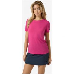 Koszulka damska SUPER.NATURAL W The Essential Tee. Czerwone koszulki sportowe damskie super.natural, l, bez wzorów, z dzianiny, bez kołnierzyka, bez ramiączek. Za 279.99 zł.
