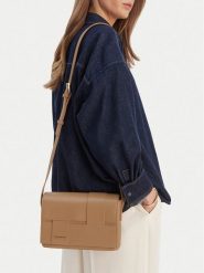 GINO ROSSI Torebka C-KY185 Beżowy. Brązowe torebki do ręki damskie Gino Rossi, bez wzorów, z materiału, bez dodatków. Za 179.99 zł.