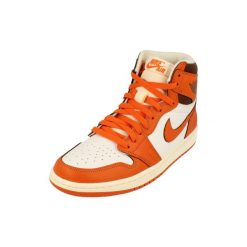 Air Jordan 1 Retro High OG Starfish. Białe obuwie sportowe damskie Nike, bez wzorów, do biegania. Za 779.94 zł.