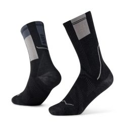 Chaussettes Buff Coolnet Crew. Czarne skarpety damskie Buff, bez wzorów. Za 83.99 zł.
