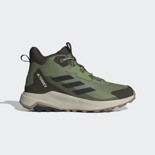 Buty Terrex Anylander Mid Hiking. Brązowe trekkingi męskie Adidas. Za 408.40 zł.