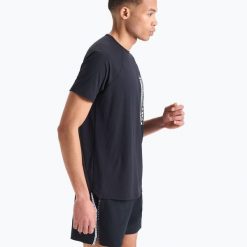 Koszulka męska Diadora Super Be One. Czarne koszulki sportowe męskie Diadora, m, bez wzorów, bez kołnierzyka, bez ramiączek, do biegania. Za 67.99 zł.