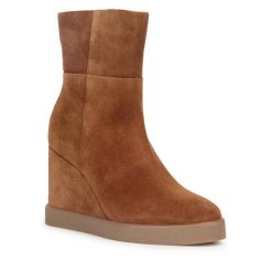 Botki Geox. Brązowe botki damskie Geox, bez obcasa, na koturnie, bez zapięcia. Za 369.99 zł.