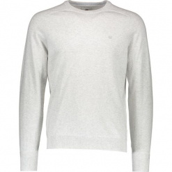Sweter w kolorze jasnoszarym. Szare swetry przez głowę męskie Ben Sherman, z haftami, z bawełny, z okrągłym kołnierzem. W wyprzedaży za 130.95 zł.