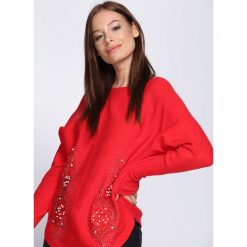 Czerwony Sweter Fantasma. Czerwone swetry damskie Born2be, z okrągłym kołnierzem. Za 89.99 zł.