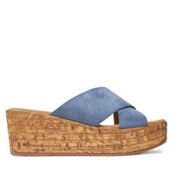 Klapki s.Oliver. Niebieskie klapki damskie S.Oliver, bez wzorów, bez obcasa. Za 219.99 zł.
