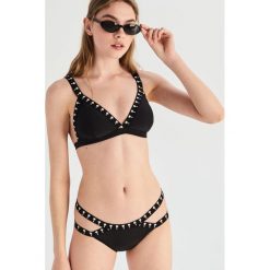 Dwuczęściowy strój kąpielowy z nadrukiem - Czarny. Bikini damskie marki Sinsay. Za 59.99 zł.