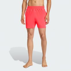 Szorty do pływania o długości około 13 centymetrów. Białe krótkie spodenki sportowe męskie Adidas, uniwersalny, bez wzorów, do pływania. Za 119.00 zł.