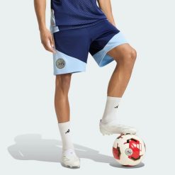Spodenki treningowe Ajax Amsterdam 26/27 Tiro26. Niebieskie krótkie spodenki sportowe męskie Adidas, l, bez wzorów, z materiału, na fitness i siłownię, climacool (adidas). Za 199.00 zł.