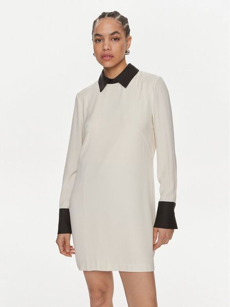 ViCOLO Sukienka codzienna TB0156 Écru Regular Fit. Sukienki damskie ViCOLO, na co dzień, l, bez wzorów, z syntetyku, bez kołnierzyka, bez ramiączek, proste. Za 269.99 zł.