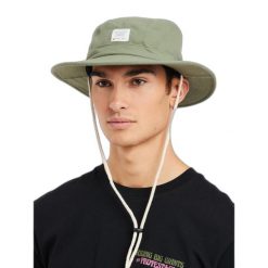 Czapka typu snapback Protest Amburgh. Fioletowe czapki i kapelusze męskie Protest, bez wzorów, sportowe. Za 147.10 zł.