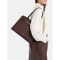 Torebka Nine West. Brązowe torebki do ręki damskie Nine West, bez wzorów, klasyczne, bez dodatków. Za 279.99 zł.