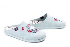 Toni Pons SNOOPY aqua, klapki damskie. Zielone klapki damskie Toni Pons, bez wzorów, bez obcasa. Za 229.90 zł.