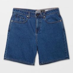 Szorty Volcom Billow Denim Oliver mid blue. Niebieskie krótkie spodenki sportowe męskie Volcom, bez wzorów, z denimu. Za 380.66 zł.