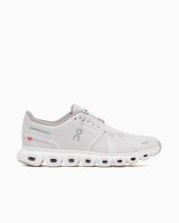 Buty damskie On Cloud 6. Czarne obuwie sportowe damskie On, bez wzorów, z materiału, do biegania. Za 606.95 zł.