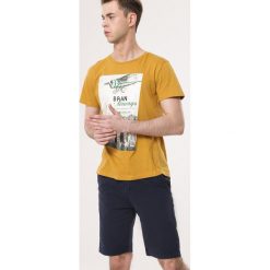 Granatowe Szorty Excellently. Spodnie materiałowe męskie Born2be. Za 59.99 zł.