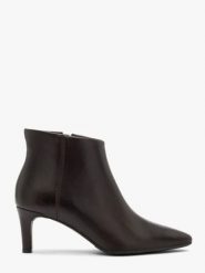 Bordowe botki na szpilce. Czerwone botki damskie Ryłko, na jesień, ze skóry, eleganckie, bez obcasa, na obcasie, bez zapięcia. Za 479.99 zł.