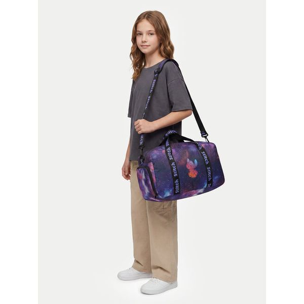 Torba podróżna Disney Classics. Fioletowe torby podróżne damskie Disney Classics, bez wzorów. Za 119.99 zł.