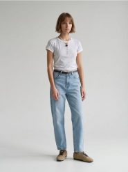 Bawełniana koszulka z kontrastową lamówką - szary. Szare t-shirty damskie Sinsay, l, bez wzorów, z bawełny, bez kołnierzyka. Za 19.99 zł.