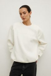 Klasyczna bluza z HAFTEM w kolorze CREAM- NOEL-M/L. Bluzy damskie Marsala, l, bez wzorów, z bawełny, bez kaptura. Za 339.90 zł.