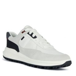 Sneakersy Geox. Czarne trampki i tenisówki chłopięce Geox, bez wzorów, bez zapięcia. Za 179.99 zł.