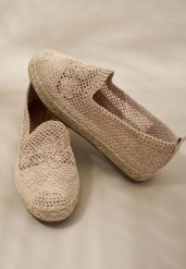 Beżowe Szydełkowe Espadryle Vices na Podeszwie z Plecionki Jelseli. Brązowe espadryle damskie Born2be, bez wzorów, eleganckie, bez obcasa, bez zapięcia. Za 89.99 zł.