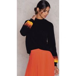 NA-KD Bluza Flames - Black,Multicolor. Bluzy damskie marki NA-KD. W wyprzedaży za 42.58 zł.