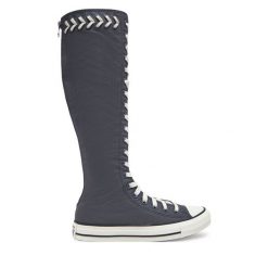 Trampki Converse. Fioletowe trampki i tenisówki damskie Converse, bez wzorów, retro, bez zapięcia. Za 299.99 zł.