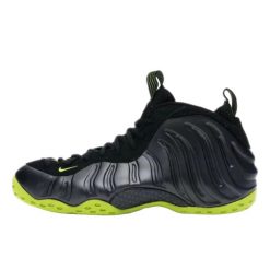 Buty do chodzenia dla dorosłych Nike Air Foamposite One Black Volt. Żółte obuwie sportowe damskie Nike, bez wzorów, z gumy, trekkingowe. Za 752.00 zł.
