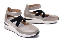 RIEKER REMONTE D2411-90 metallic, półbuty damskie. Szare półbuty damskie Rieker Remonte, na lato, bez wzorów, bez obcasa, na koturnie, bez zapięcia. Za 369.90 zł.