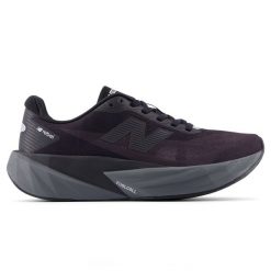 Buty damskie New Balance FuelCell Rebel v5 WFCXLO5 – czarne. Czarne obuwie sportowe damskie New Balance, bez wzorów, z gumy, do biegania. Za 699.99 zł.