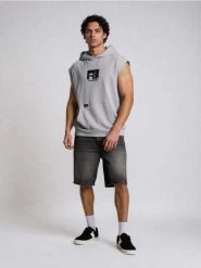 Bluza z kapturem z nadrukiem Rocky Balboa - szary. Szare bluzy męskie Sinsay, l, bez wzorów, z kapturem. Za 59.99 zł.