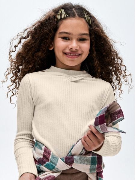 Mayoral Bluzka 7.051 Écru Regular Fit. Bluzki dla dziewczynek Mayoral, bez wzorów, z syntetyku, bez ramiączek. Za 69.99 zł.