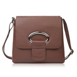 Torebka damska skórzana na ramię brązowa listonoszka klasyczna pojemna Paolo Peruzzi AY-19-BR. Brązowe torby na ramię damskie bez wzorów, z materiału, eleganckie, bez dodatków. Za 239.00 zł.