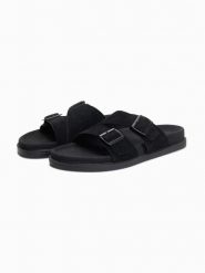 Klapki męskie z naturalnego zamszu z regulacją na klamry - czarne V1. Czarne klapki męskie Ombre Clothing, z gumy, klasyczne. W wyprzedaży za 329.99 zł.