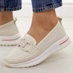 Beżowe ażurowane skórzane półbuty damskie T.Sokolski w26-604. Brązowe półbuty damskie Sokolski, na jesień, w ażurowe wzory, z jeansu, eleganckie, z okrągłym noskiem, bez obcasa, na płaskiej podeszwie, bez zapięcia. Za 199.00 zł.