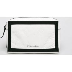 Calvin Klein - Torebka. Szare torby na ramię damskie Calvin Klein. Za 449.90 zł.