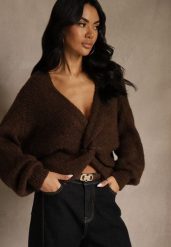 Brązowy Oversizowy Sweter z Dodatkiem Wełny Zdobiony Węzłem Lawedana. Brązowe swetry damskie Renee, l, z aplikacjami, z wełny, casualowe, bez kołnierzyka, bez ramiączek, bez kaptura. Za 139.99 zł.