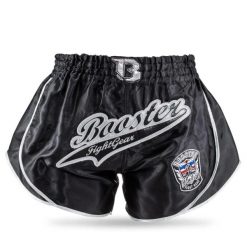 Spodenki do boksu tajskiego Booster Fight Gear Retro Slugger 3. Czarne krótkie spodenki sportowe męskie BOOSTER FIGHT GEAR, bez wzorów. Za 277.50 zł.