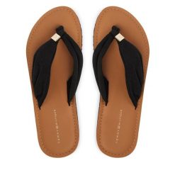 Japonki Tommy Hilfiger. Czarne klapki damskie Tommy Hilfiger, bez wzorów, bez obcasa. Za 209.99 zł.