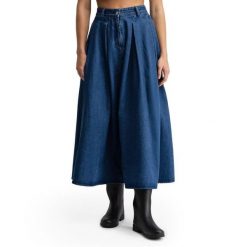 Damska dżinsowa długa spódnica Siroko Alamo-W Blue. Niebieskie spódnice damskie SIROKO, bez wzorów, z bawełny, vintage, z podwyższonym stanem, maxi, dopasowane. Za 295.00 zł.