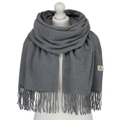 Szary, elegancki szalik damski z poliestru z frędzlami - Peterson. Szare szaliki i chusty damskie Peterson, na jesień, bez wzorów, eleganckie. Za 54.99 zł.