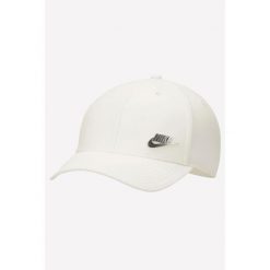 Czapka z daszkiem Nike CLUB CAP DRI-FIT. Brązowe czapki i kapelusze męskie Nike, bez wzorów. W wyprzedaży za 89.00 zł.