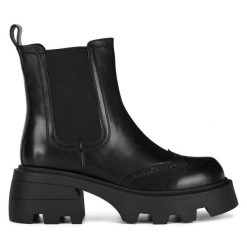Sztyblety Badura. Czarne botki damskie Badura, bez obcasa, na słupku, bez zapięcia. Za 399.99 zł.