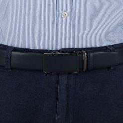 Pasek męski skórzany 3,5 cm klamra automatyczna Beltimore granatowy 02-572 : Kolory - granatowy, Rozmiar pasków - r.105-120 cm. Niebieskie paski damskie bez wzorów, ze skóry, wizytowe. Za 64.99 zł.