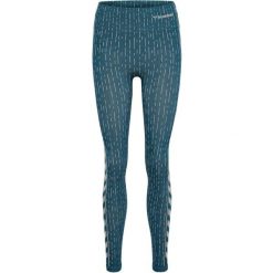 Damskie legginsy bezszwowe Hummel MT Drops. Niebieskie legginsy damskie Hummel, bez wzorów, z dzianiny, na jogę i pilates. W wyprzedaży za 124.35 zł.