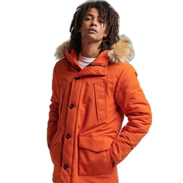 Parka ze sztucznym futrem Superdry Everest. Brązowe parki męskie Superdry., na zimę, m, bez wzorów, z elastanu, klasyczne, z kapturem. Za 681.30 zł.