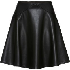 Spódnica z materiału w optyce skóry bonprix czarny. Spódnice damskie marki bonprix. Za 89.99 zł.